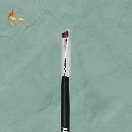 AOA Studio Angled Eyeliner Brush